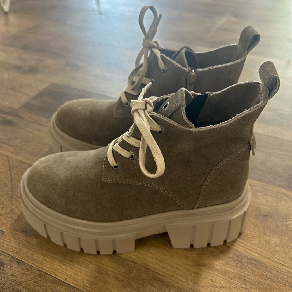 Anthropologie Sheridan Mia Platform Lace Up Booties Size 6.5/7